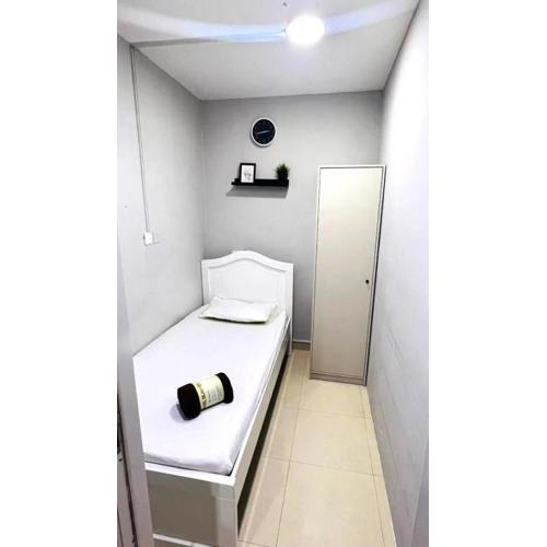 Eco Space Partition Room in Green view 3