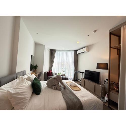 Edge central Pattaya by kansiree