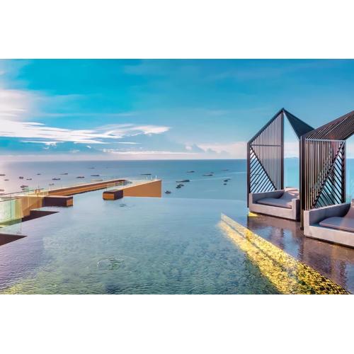 EDGE Sea View Holiday inn Residences Central Pattaya