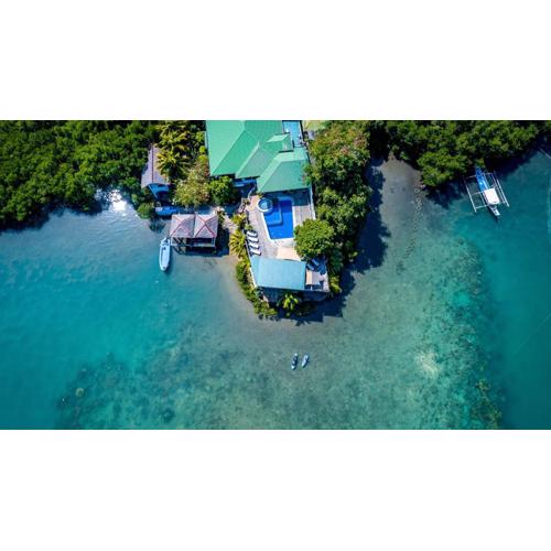 Edgewater Dive & Spa Resort