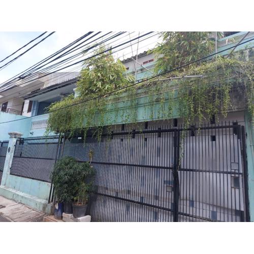 Eiffel Residence Petojo - Female Only