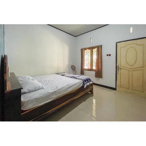 Ekas Beach Guesthouse Mitra RedDoorz