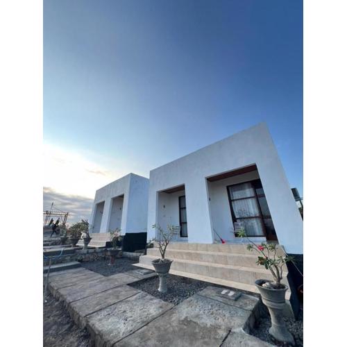 Ekas Kongkong Paradise Villa and Resto