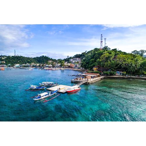 El Galleon Beach Resort