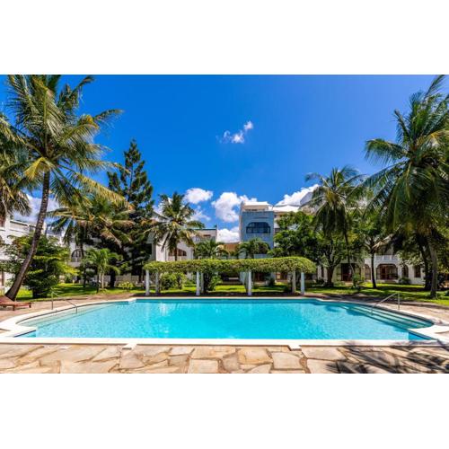 El Mufasa luxury holiday apartments with pool & garden