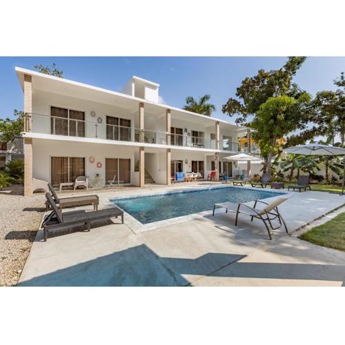 El patio de Lucia, center 4 people Las Terrenas