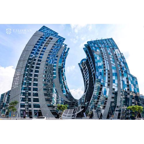 Elegant 1 BR Apartment in J One Tower