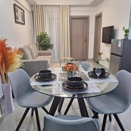 Elegant 1BR And Bonus Room, Valley