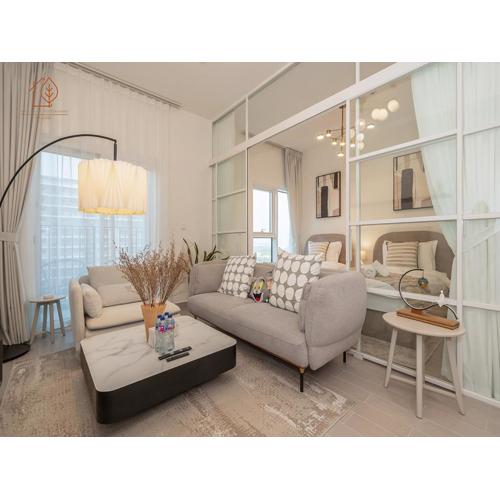 Elegant 2-Bed Apartment with Golf Views at Dubai Hills 219GV-2