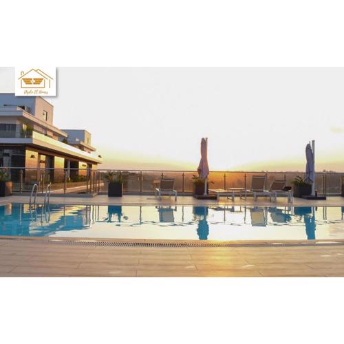 Elegant 2 bedroom in Riverside Square