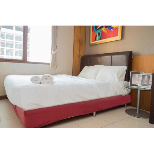 Elegant 2BR Apartment at Grand Setiabudi By Travelio