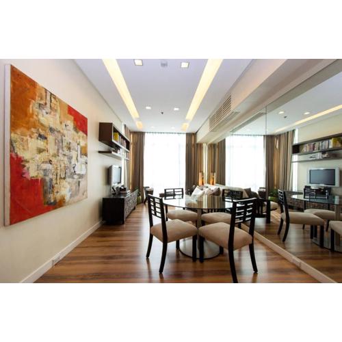 Elegant 2BR Apartment in Upscale Fort BGC Fast Wifi
