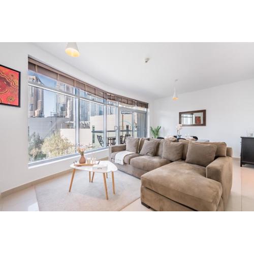 Elegant 2BR in Park Island Bonaire, Dubai Marina by Deluxe Holiday Homes