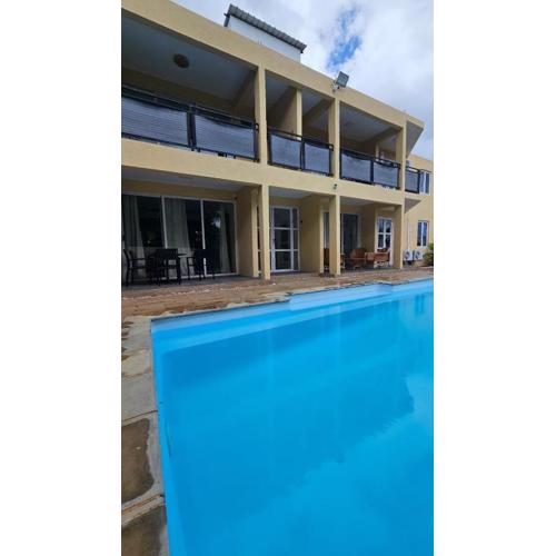 Elegant 3 bedrooms of 3 Apartments