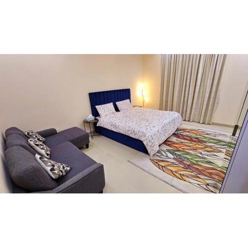 Elegant 5-bedroom Apartment near Al-Khan Beach