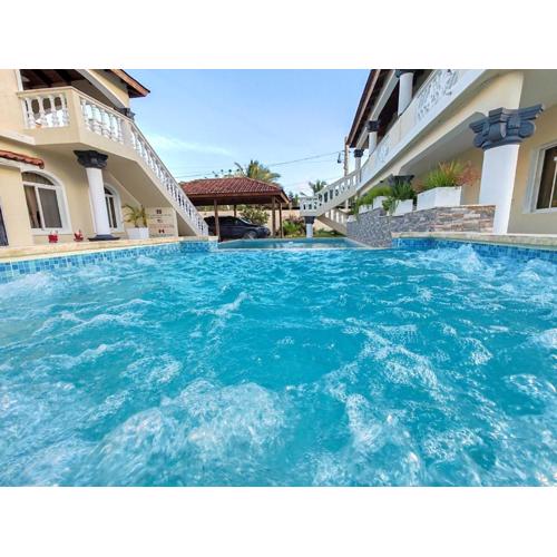 Elegant 7BRVilla in Cabarete, Whirlpool, Pool, Beach, Adventure!