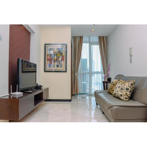 Elegant and Comfort 1BR + Extra Room Apartment at Bellagio Residence By Travelio