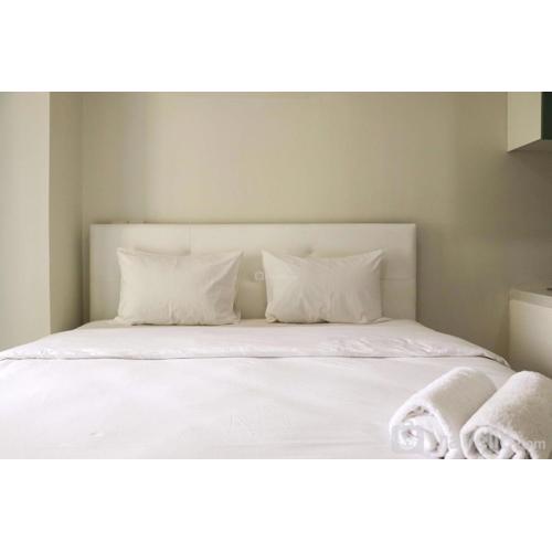 Elegant and Comfy Studio at Daan Mogot City Apartment By Travelio