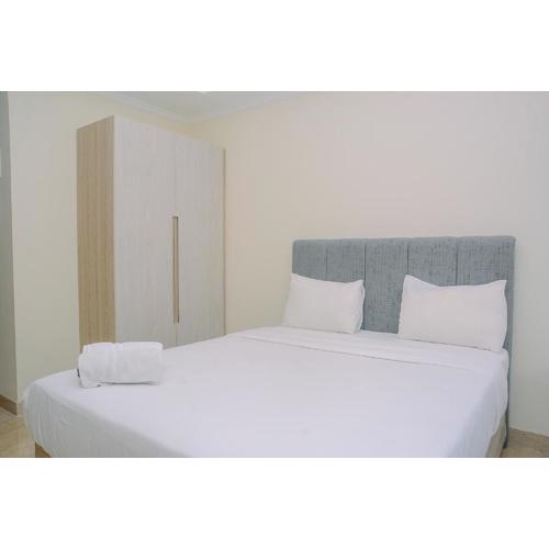 Elegant and Stylish Studio Menteng Park Apartment By Travelio