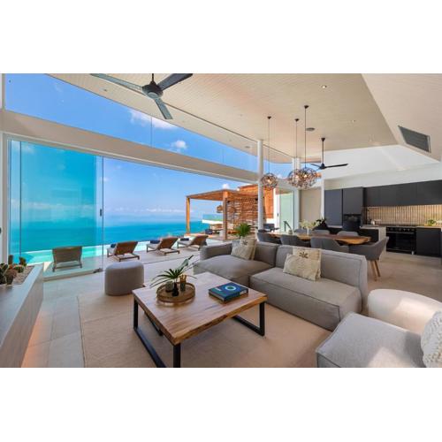 Elegant and Tropical Seaview villa