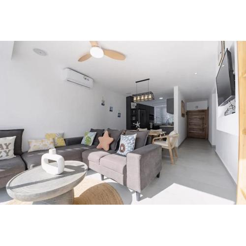 Elegant apartment in Trou-aux-Biches, 65 m², sea view