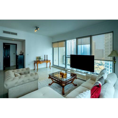 Elegant Apartment Overlooking Dubai Mall Fountain.