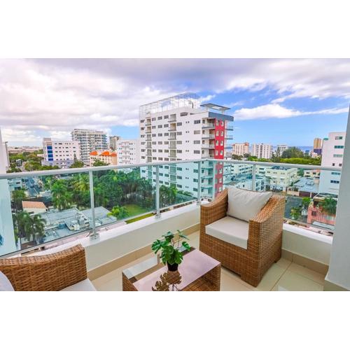 Elegant Centric Apt Near all