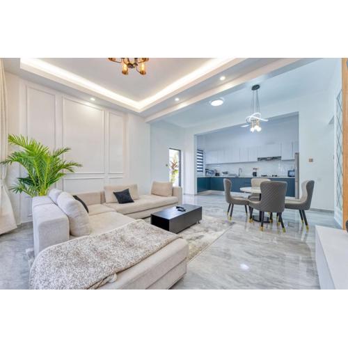 Elegant Lavington 1Bed with Pool, Private Cinema & Garden