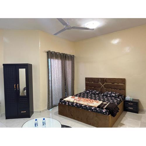 Elegant Master Suite with Luxurious Compfort