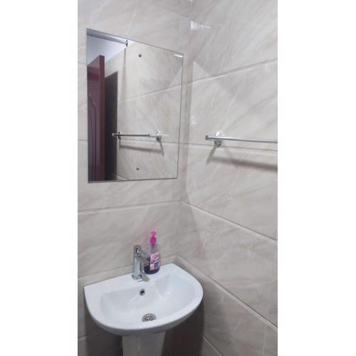 ELEGANT NEWLY FURNISHED STADEVIEW SUITEs