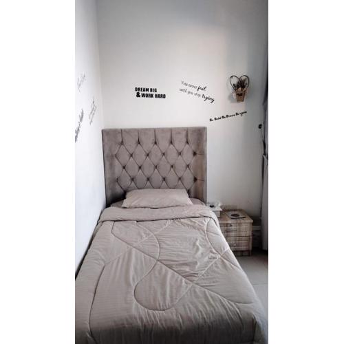 Elegant Sea View Cozy room with Private Balcony - Room inside Apartment