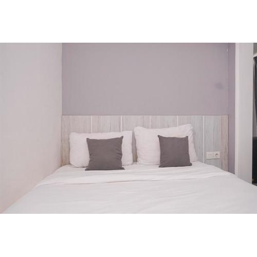 Elegant Studio at Casa De Parco Apartment By Travelio