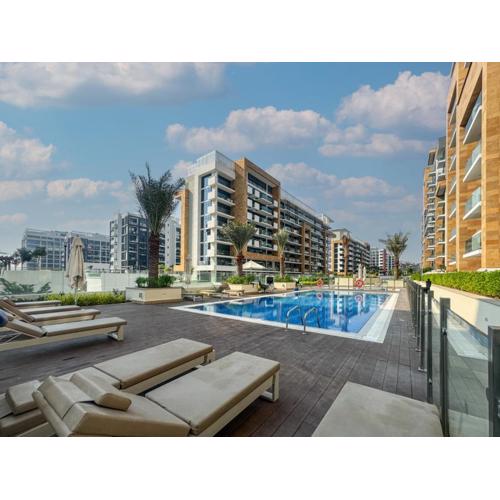 Elegant Studio in Azizi Riviera, Meydan