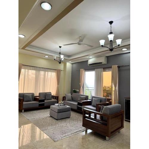 Elegant three bedroom apartment