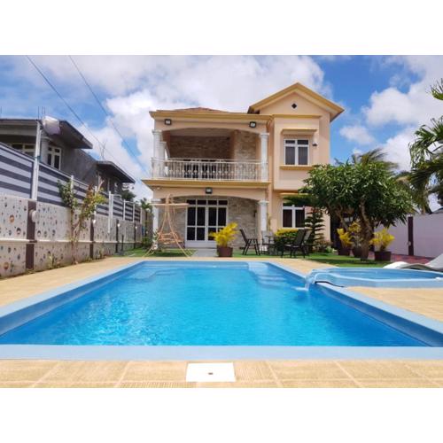 Elegant Villa in Pereybere with Private Pool