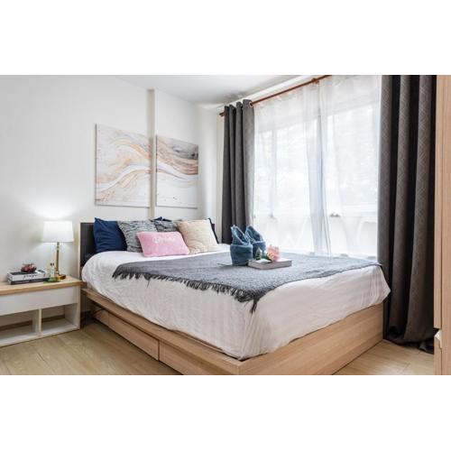 Elio Del Ray BTS Punnawithi