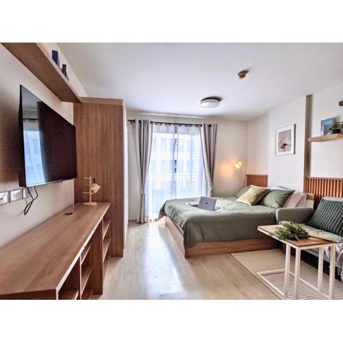 Elio Sukhumvit 64: Chic Space