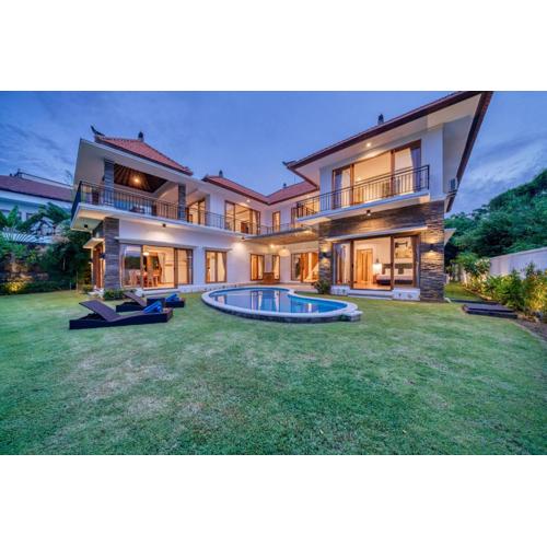 ELITE 4BD Uluwatu Villa with Pvt Pool and Golf Access