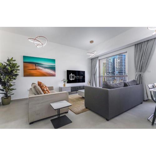 Elite LUX Holiday Homes - Beachside Haven Stylish 1 BHK in JBR Dubai