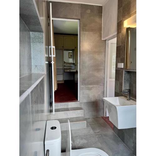 Ella Sisilasa Holiday Bungalow