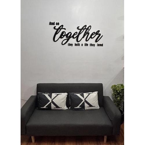 Ellie's Tiny House - Cozy Getaway with Kitchen & Pool Access near SM Dasmariñas