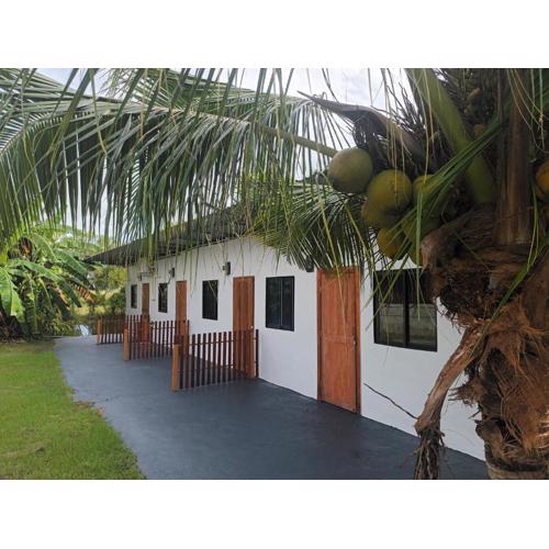 Elsewhere bar and resort Grants Place Rayong