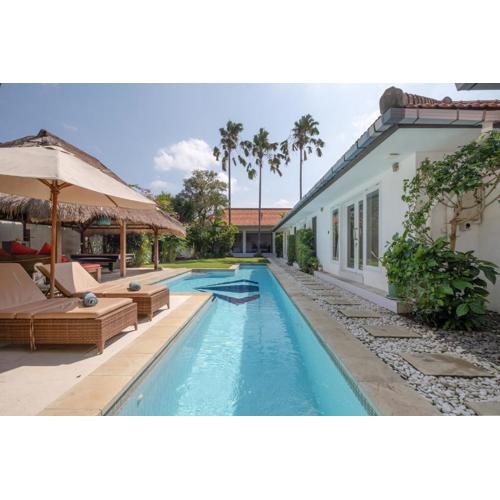 Elsies Villa - With Cook, Butler, Private Gym and Pool Table