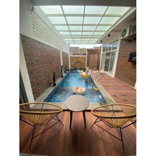 Emka Villa Traditional Minimalist