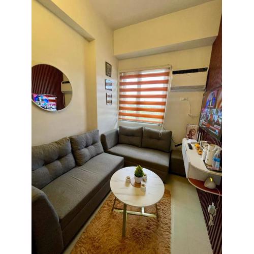 Empirestatecation at Leaf Residences