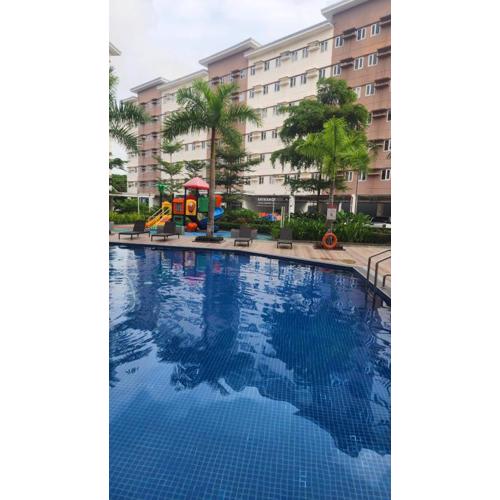 Empress Suite SMDC Hope Residences CONDOTEL with UNLIWIFI