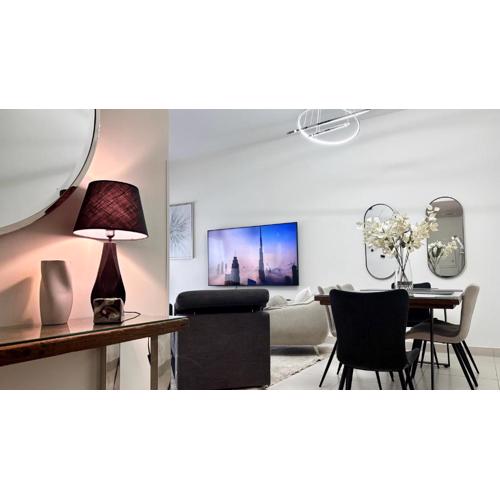 Enjoy a Modern and Trendy apartment in the Heart of Dubai