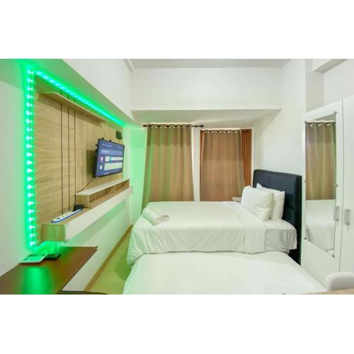 Enjoy Living and Homey Studio Tokyo Riverside PIK 2 Apartment By Travelio