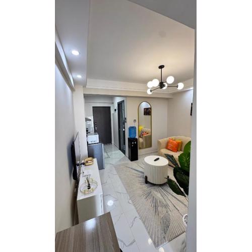 Ensuite Kilimani 1BR Near CBD, Free Parking, Wi-Fi, Near yaya center