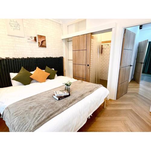 Entire floor,Decorated cozy home, near Grand Palace